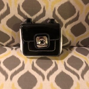 Nine West - Tiny Black and White Crossbody